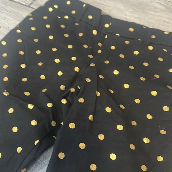 Old Navy Black Pixie Pants with Gold Polka Dots Size 6 NWOT - Picture 2 of 3